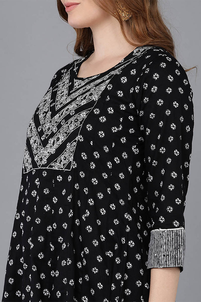 Color_Black