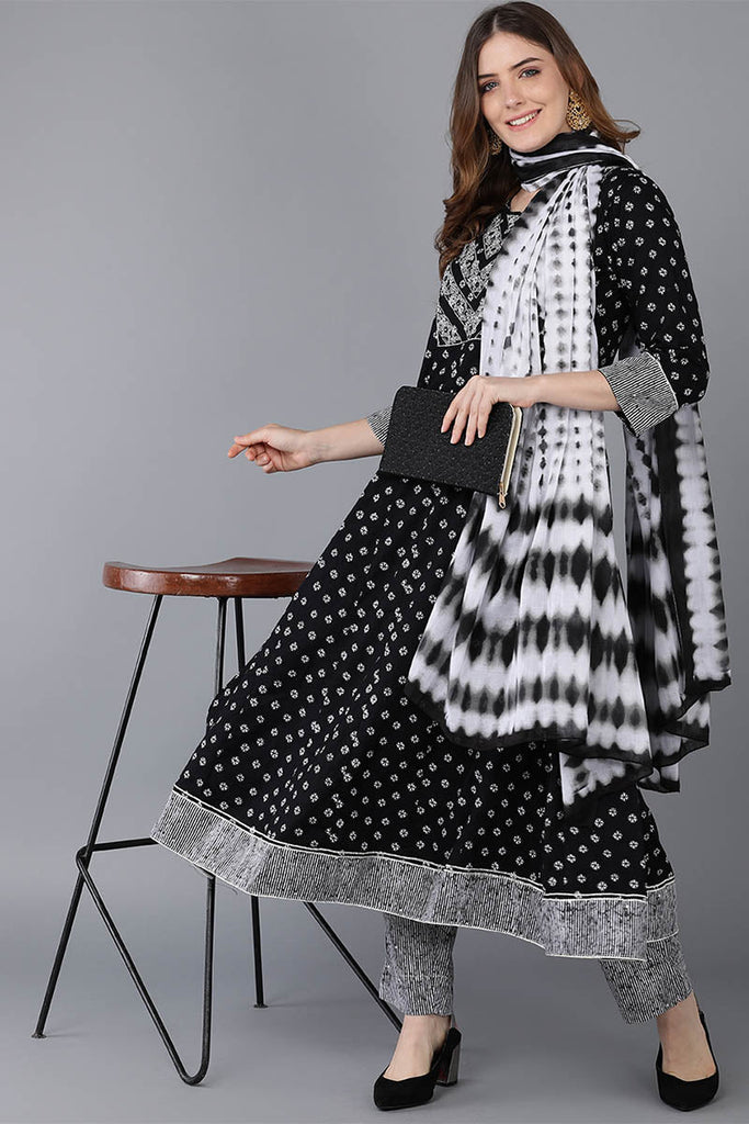 Women's Cotton Embroidered Printed Kurta Pant With Dupatta