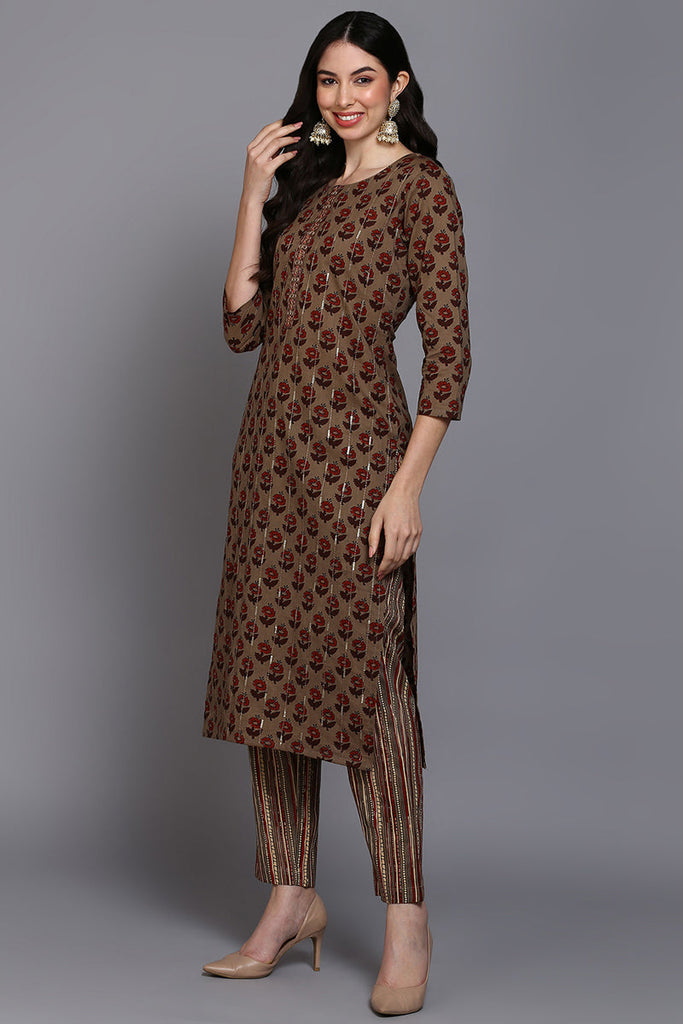 Color_Brown