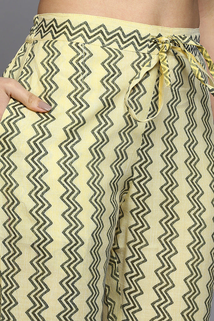 Women's Silk Blend Yellow Printed Straight Kurta Pant With Dupatta