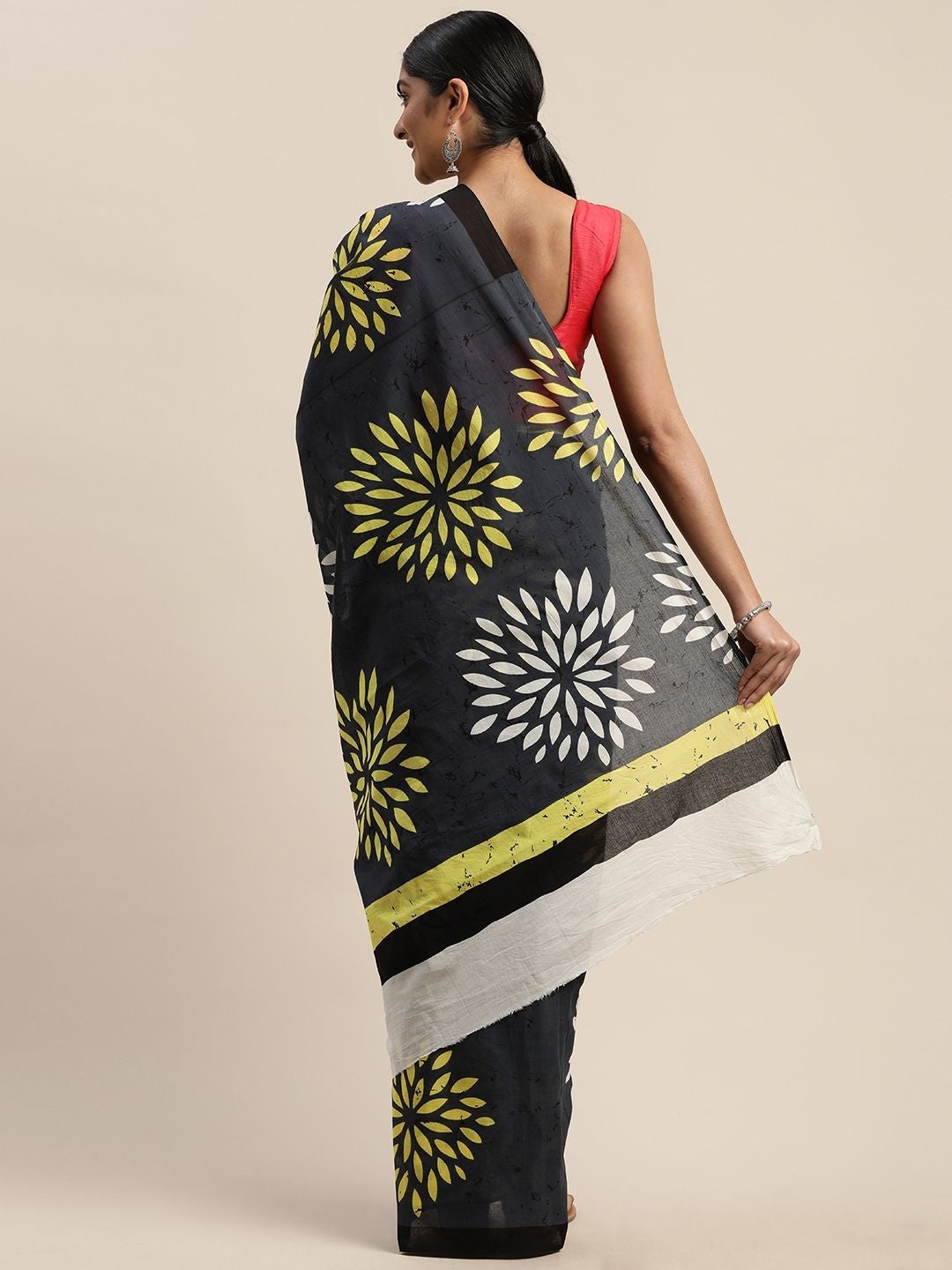 Women's Handloom Cotton Mulmul Saree With Screen Print - Olive Mist