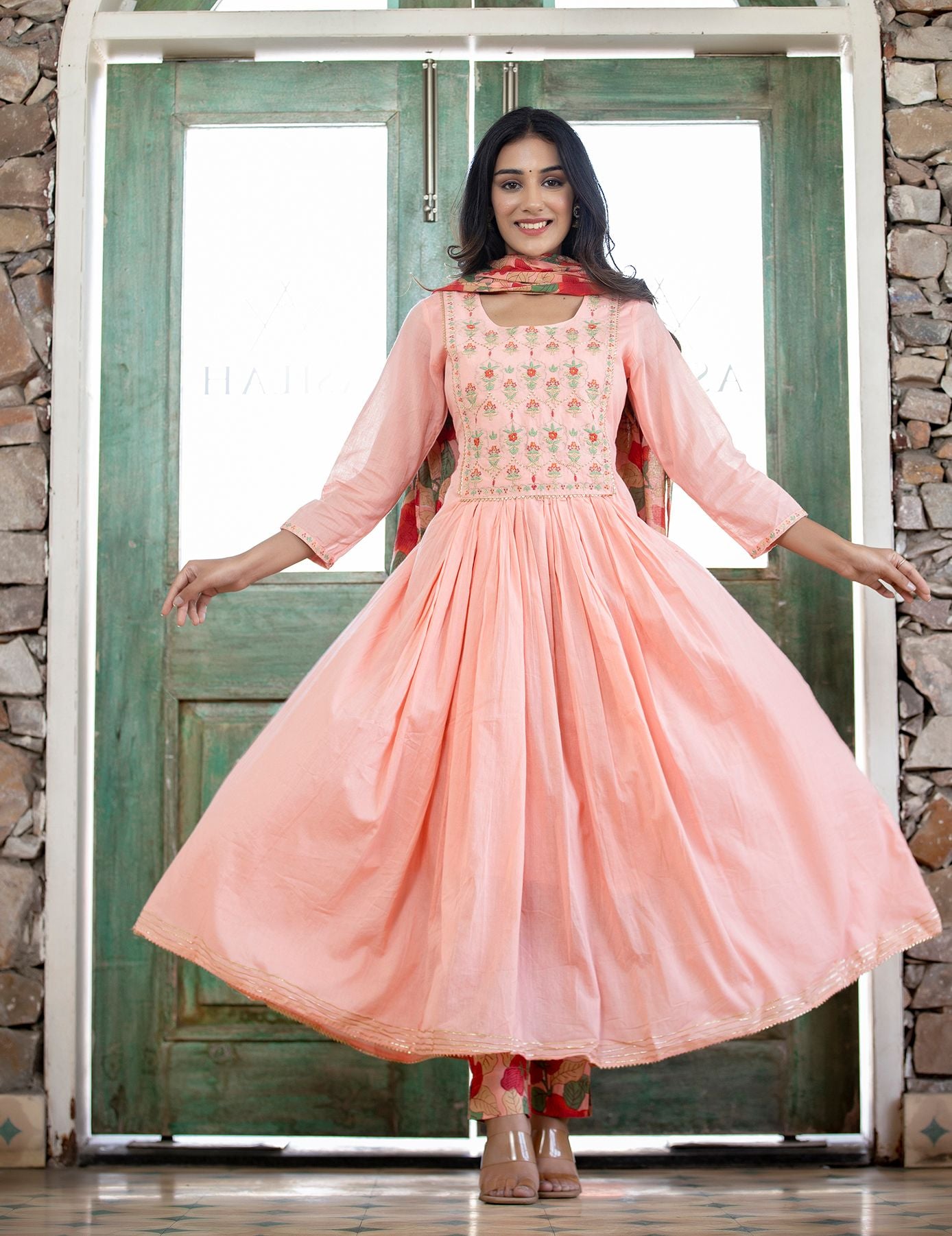 Women's Peach Floral Print Anarkali Suit Set - KAAJH