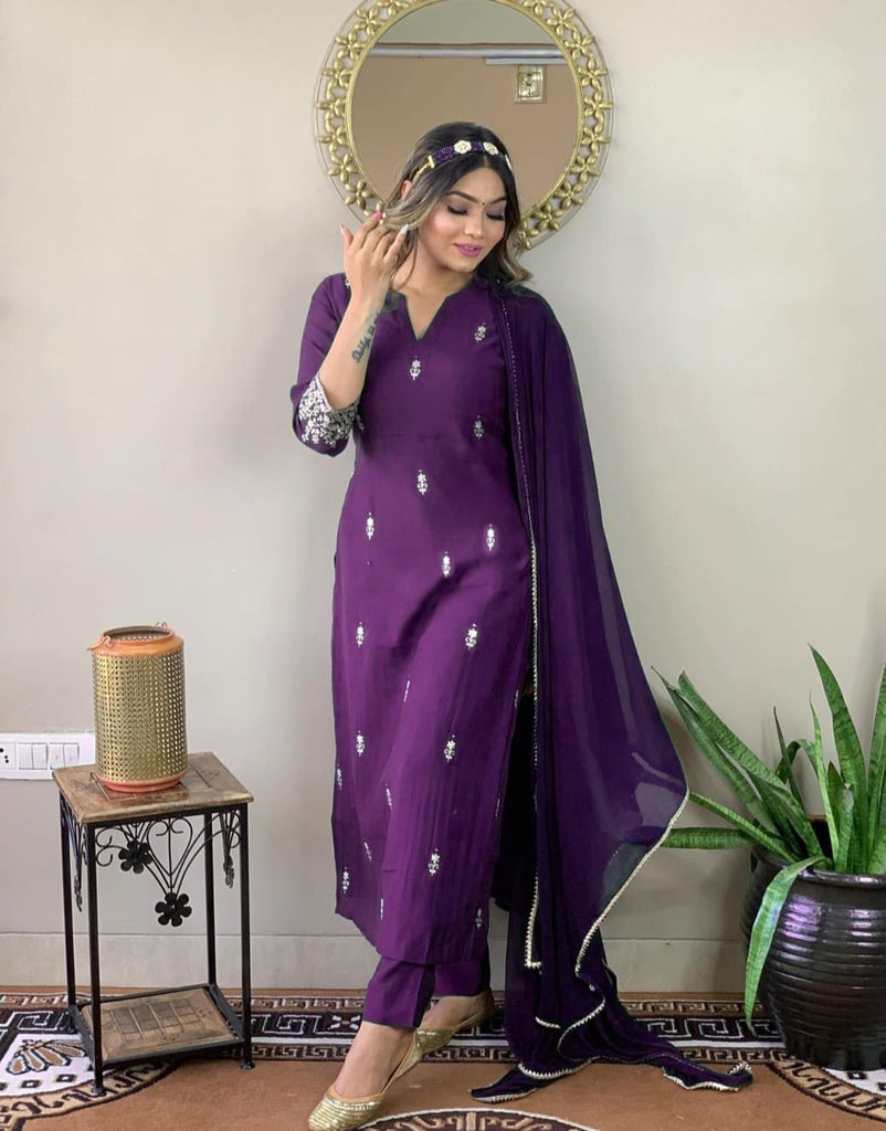 Women's Purple Emboridery Kurta Set
