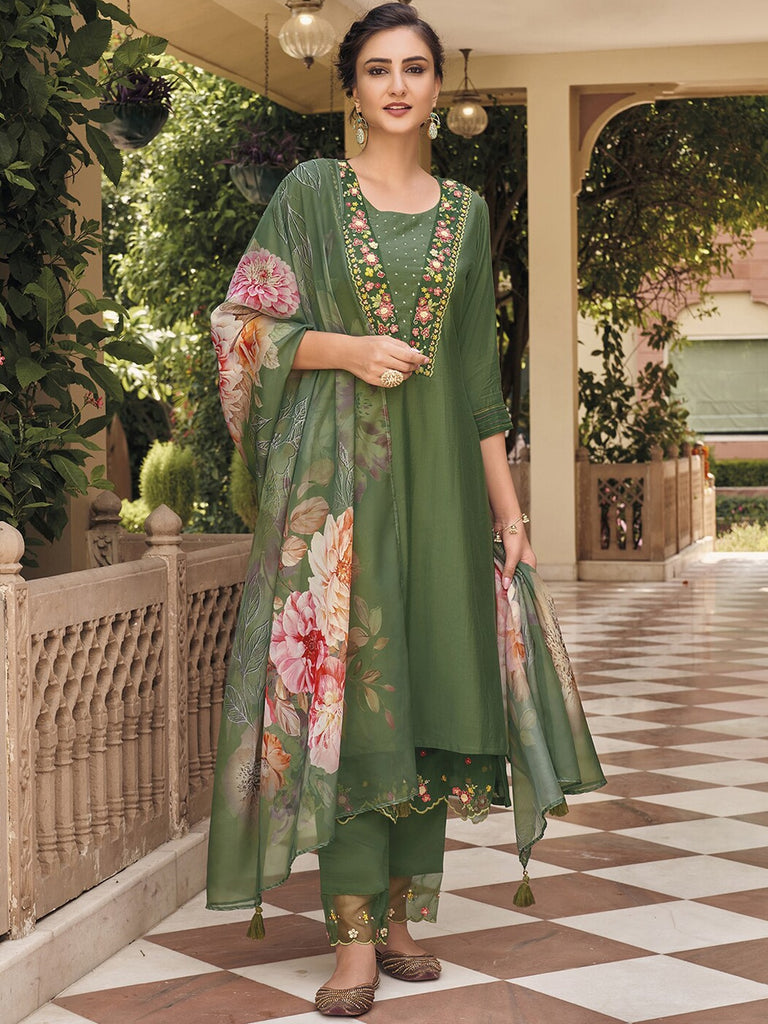 Women's Green Embroidery Kurta Set