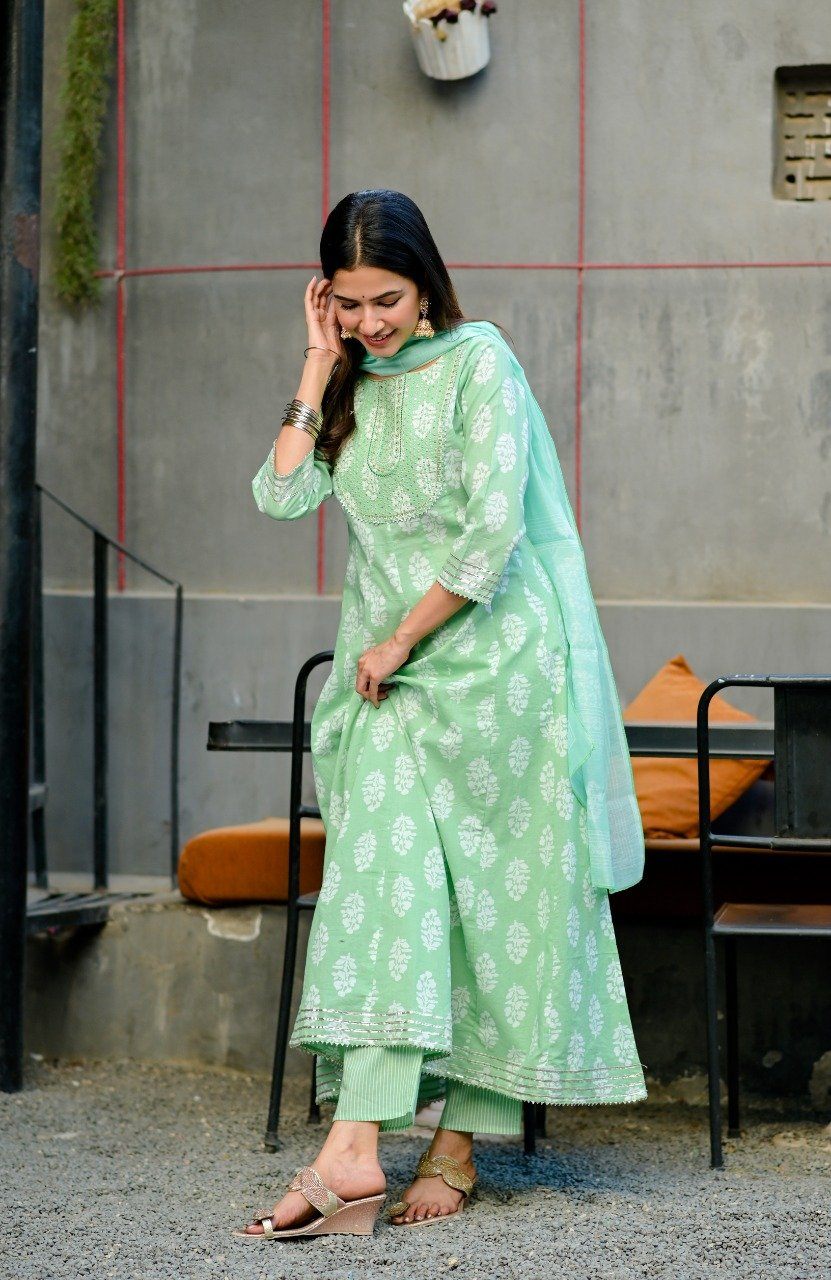 Women's Green Handblock Dupatta Set - Yufta