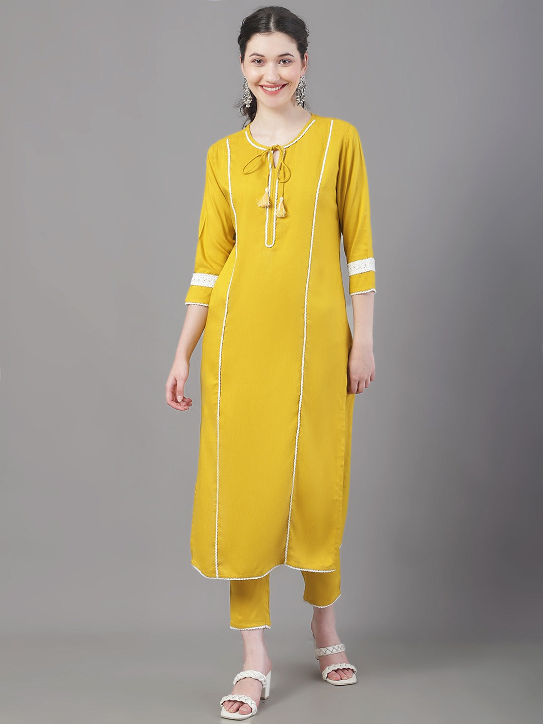 Women's Panelled Kurta With Trousers & With Dupatta - Noz2Toz