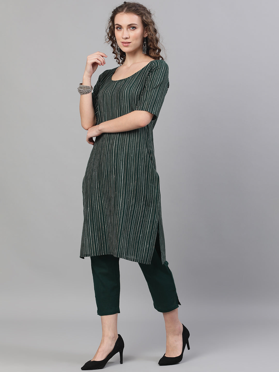 Women's Green Striped Kurta With Capri - Aks