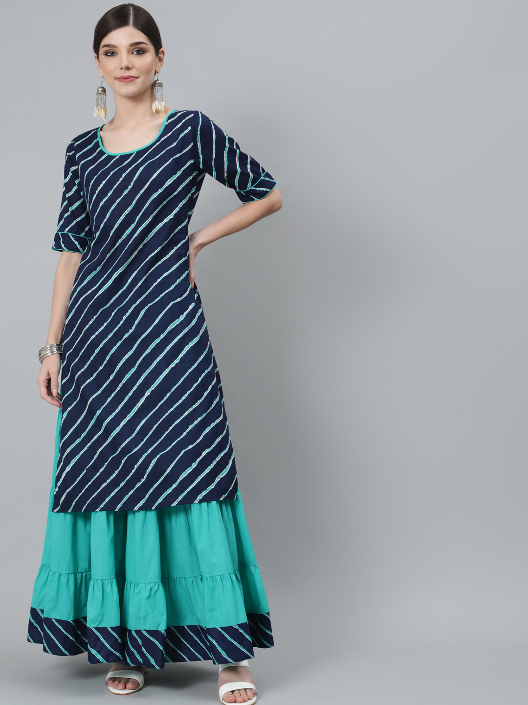 Women's Blue Leheriya Print Kurta With Tiered Skirt - Aks