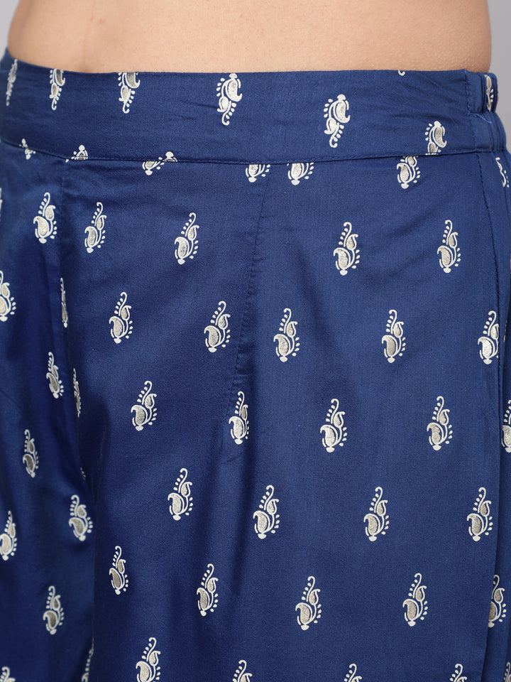 Women's Cream & Blue Gold Placement Printed Straight Kurta With Palazzo Set