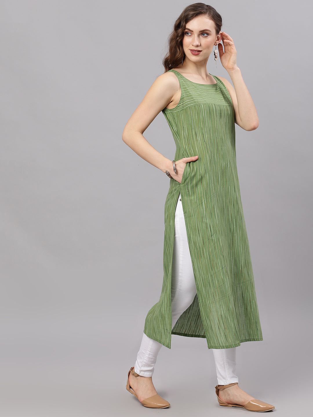 Women's Green Striped Sleeveless Straight Kurta - Aks