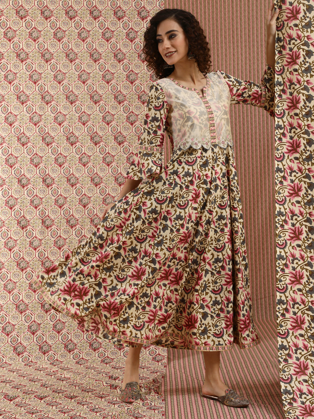 Women's Cream Floral Print Maxi Dress - Aks