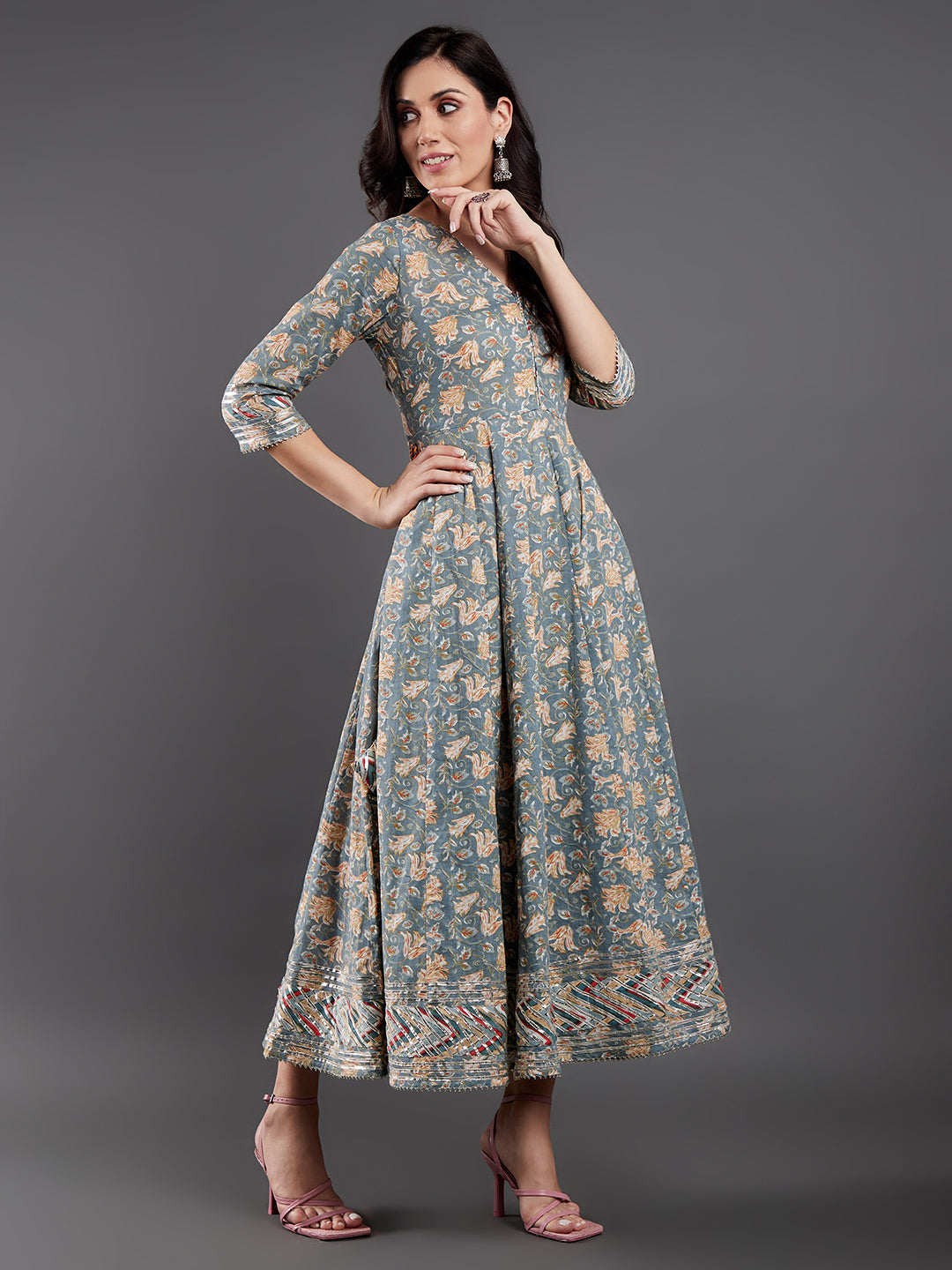 Women's Grey Floral Printed Maxi Dress With Dupatta - Aks