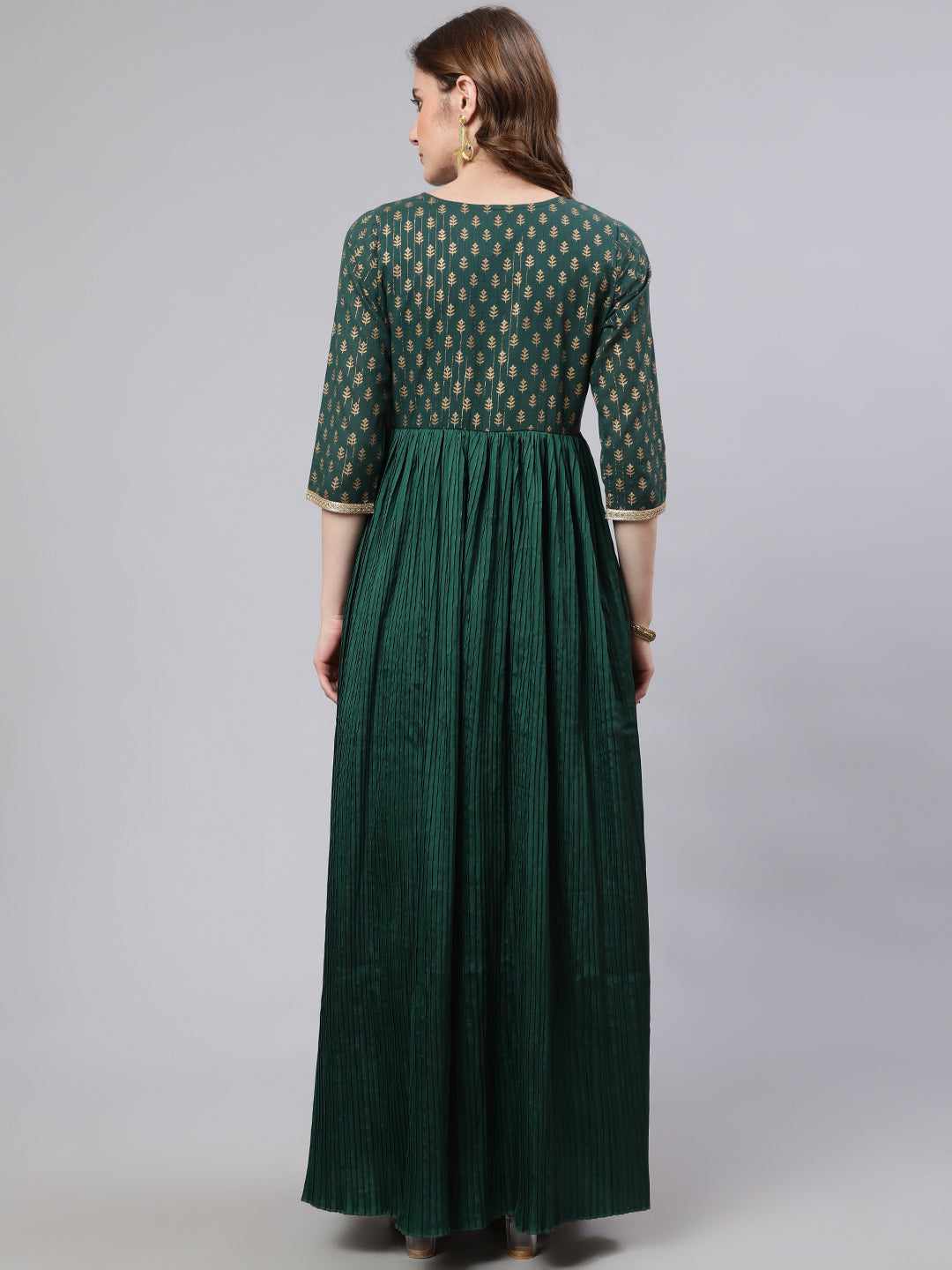 Women's Green Pleated Maxi Dress - Aks