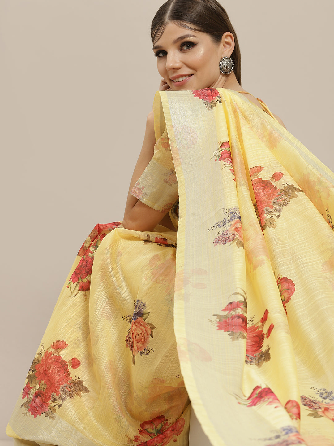 Women's Yellow Floral Print Saree With Blouse Piece - Aks