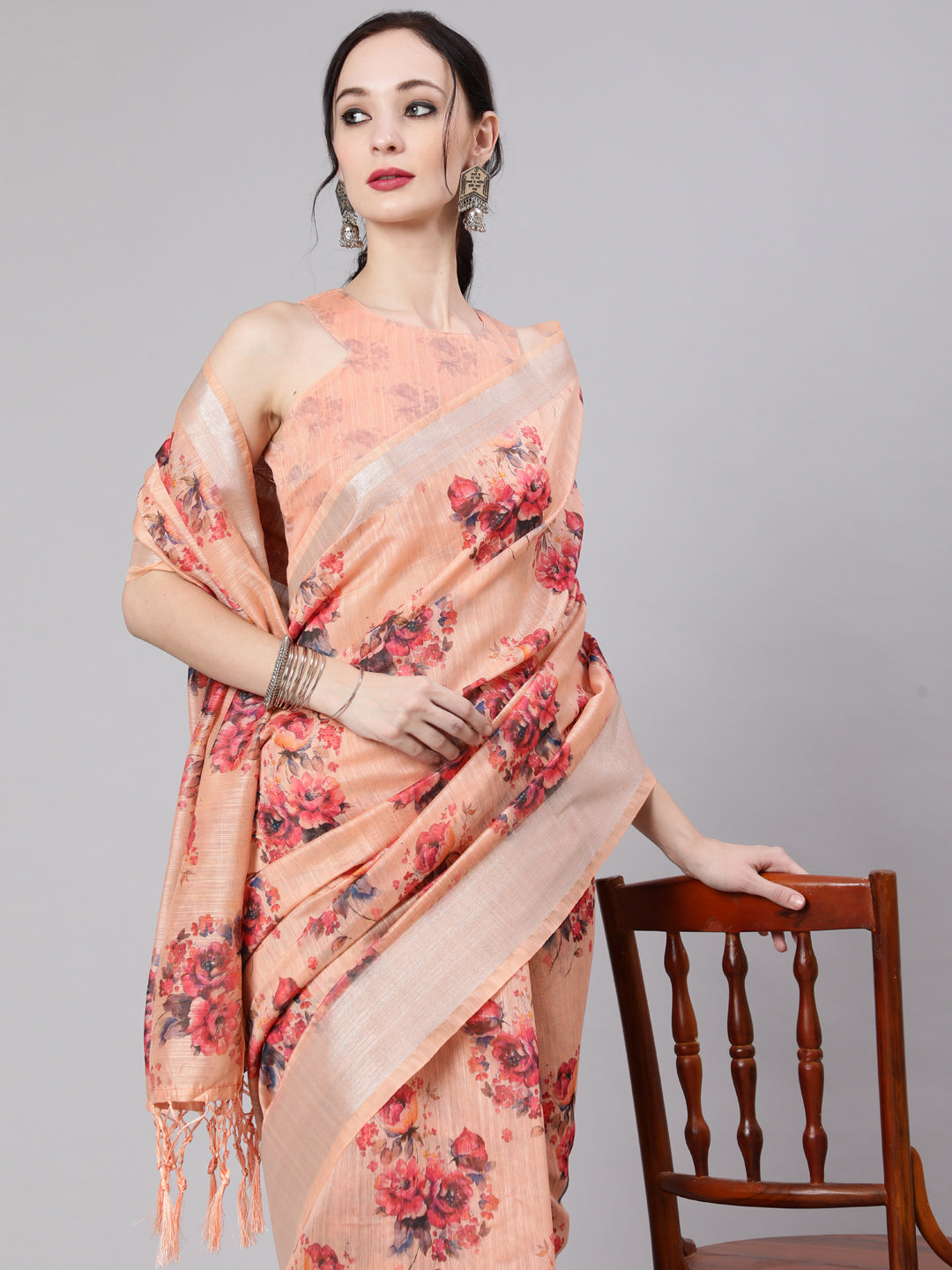 Women's Peach Floral Print Saree With Blouse Piece - Aks