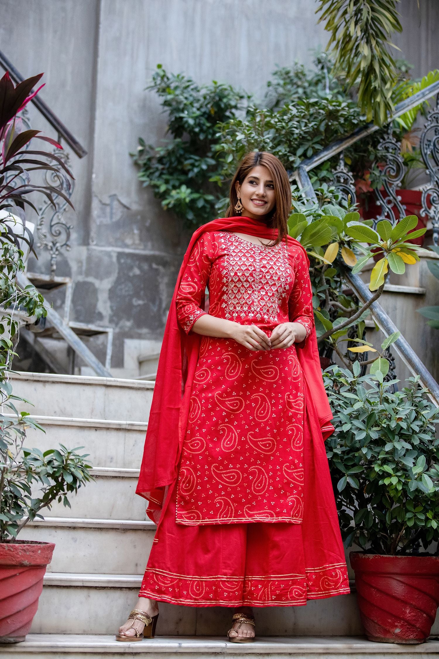 Women's Red Bandhej Print Suit Set - KAAJH