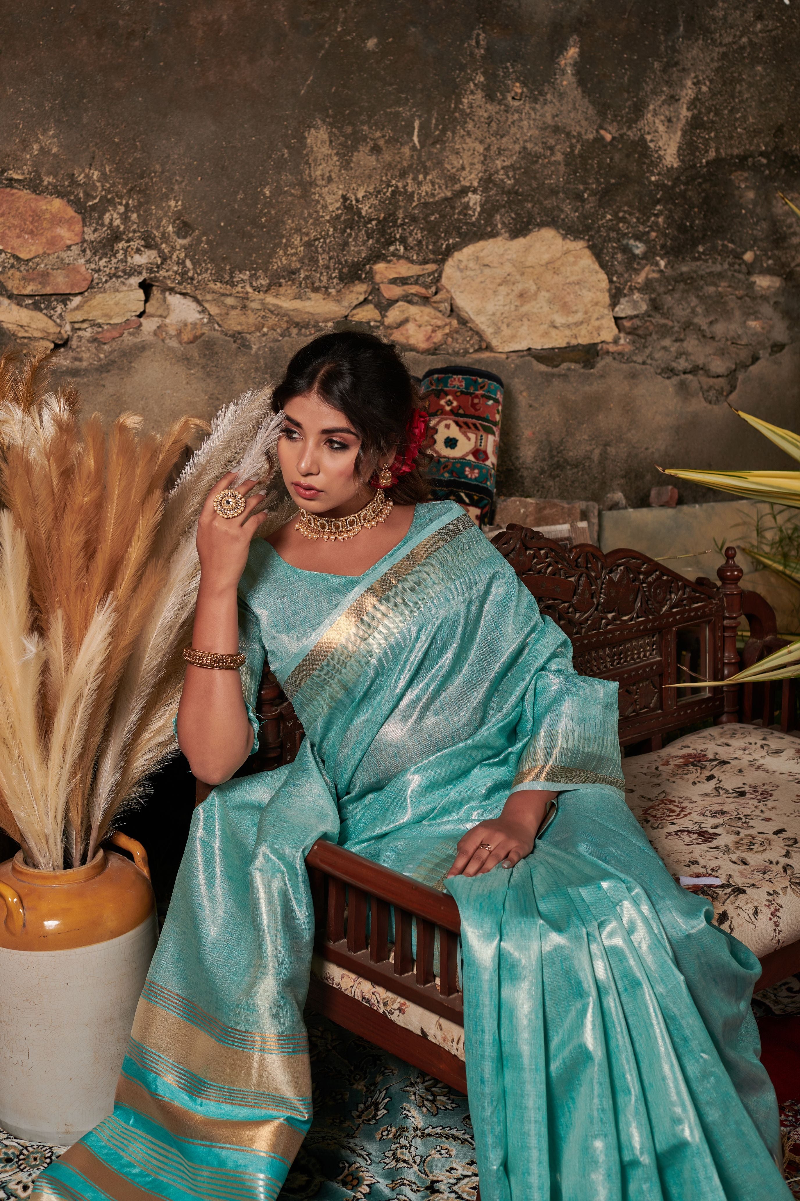 Women's Firozi Woven Maheshwari Silk Saree with Tassels - Vishnu Weaves