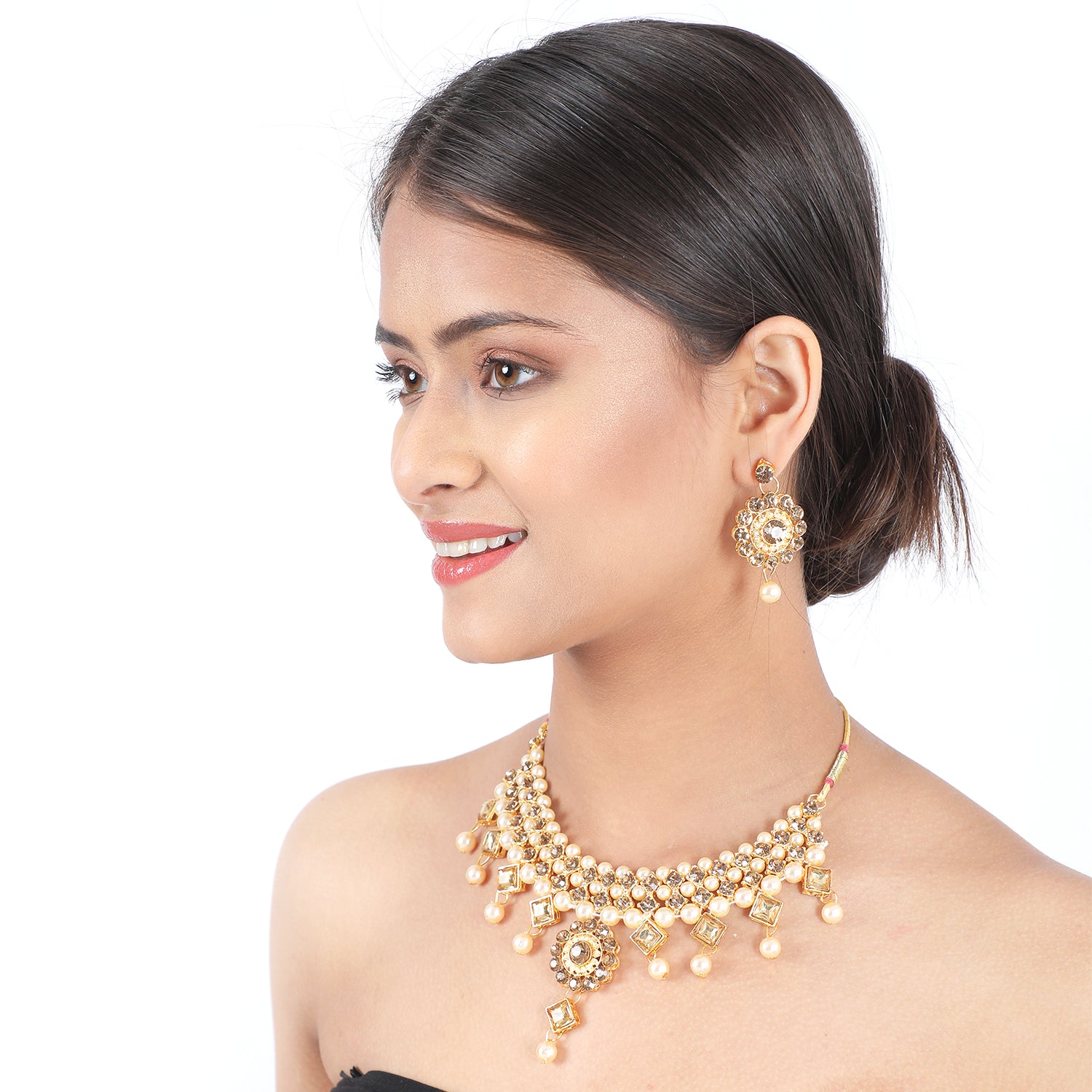 Women's Stylish Gold Choker Necklace With Maang Tikka Earrings  - Zaffre Collections