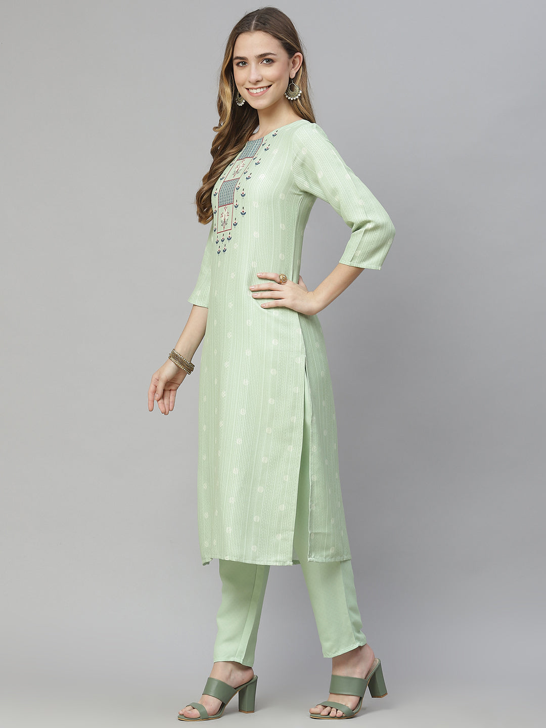 Women Green Rayon Kurta and Pant Set by Ziyaa (2 Pc Set)