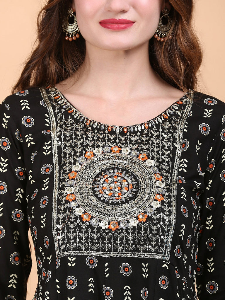 Women's Ethnic Motif Printed Thread Work High Slit Straight Kurta With Trousers & Dupatta