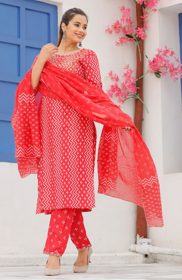 Women's Rayon Red Bhandej Printed Embroidered Kurta With Pant And Dupatta Set - Singni