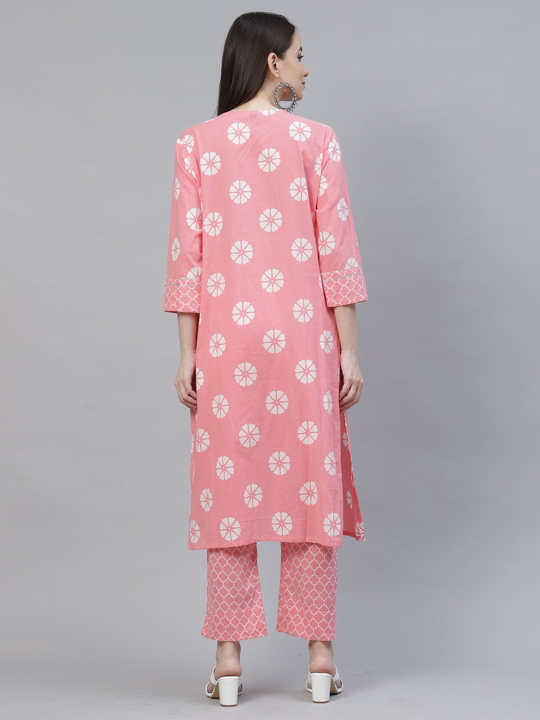 Women's pink and white printed floral kurta with trousers - Meeranshi