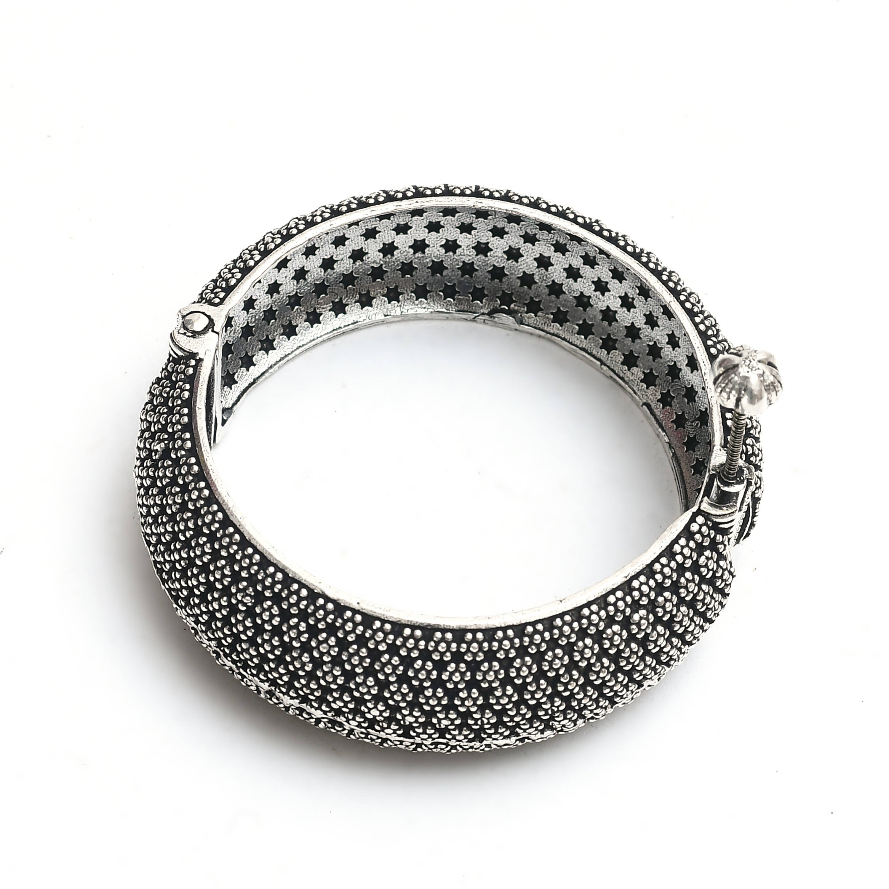 Johar Kamal Oxidised Silver-Plated Kada Design Bracelet Jkbracelet_017