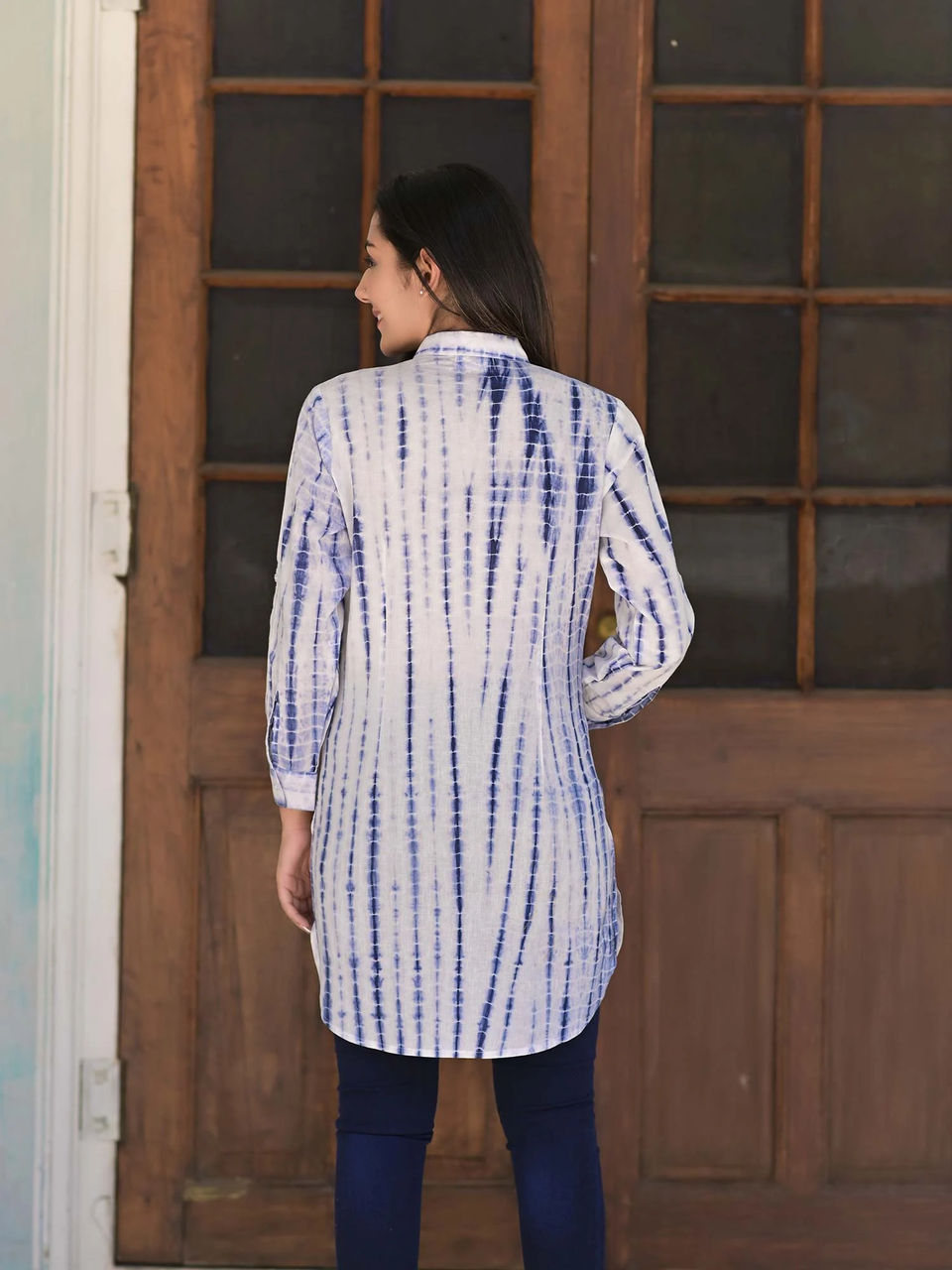 Women's Blue & White Cotton Shibhori Long Shirt - Hatheli