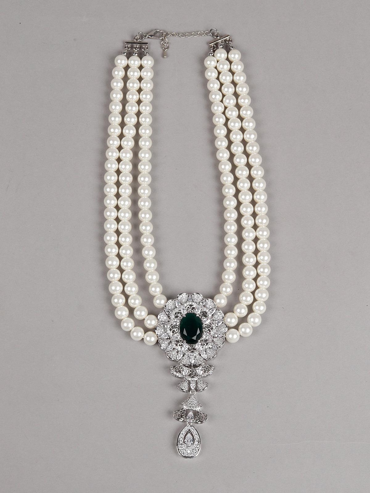 Women's Dazzling Green Pearl Necklace - Odette