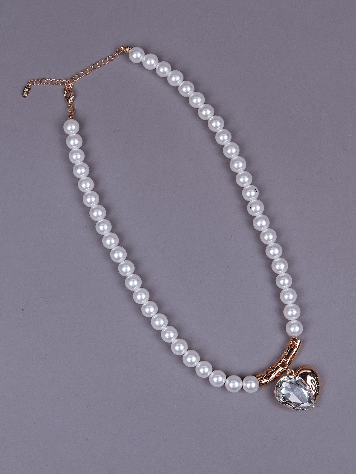 Women's Exquisite Pearl Necklace With A Heart Shape Pendant -Gold - Odette