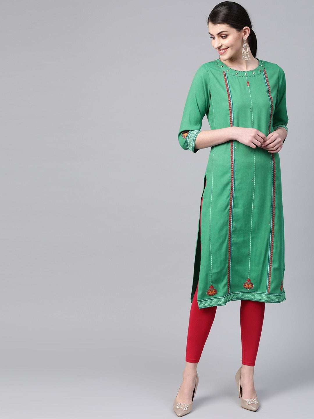 Women's Green & Red Embroidered Straight Kurta - Meeranshi