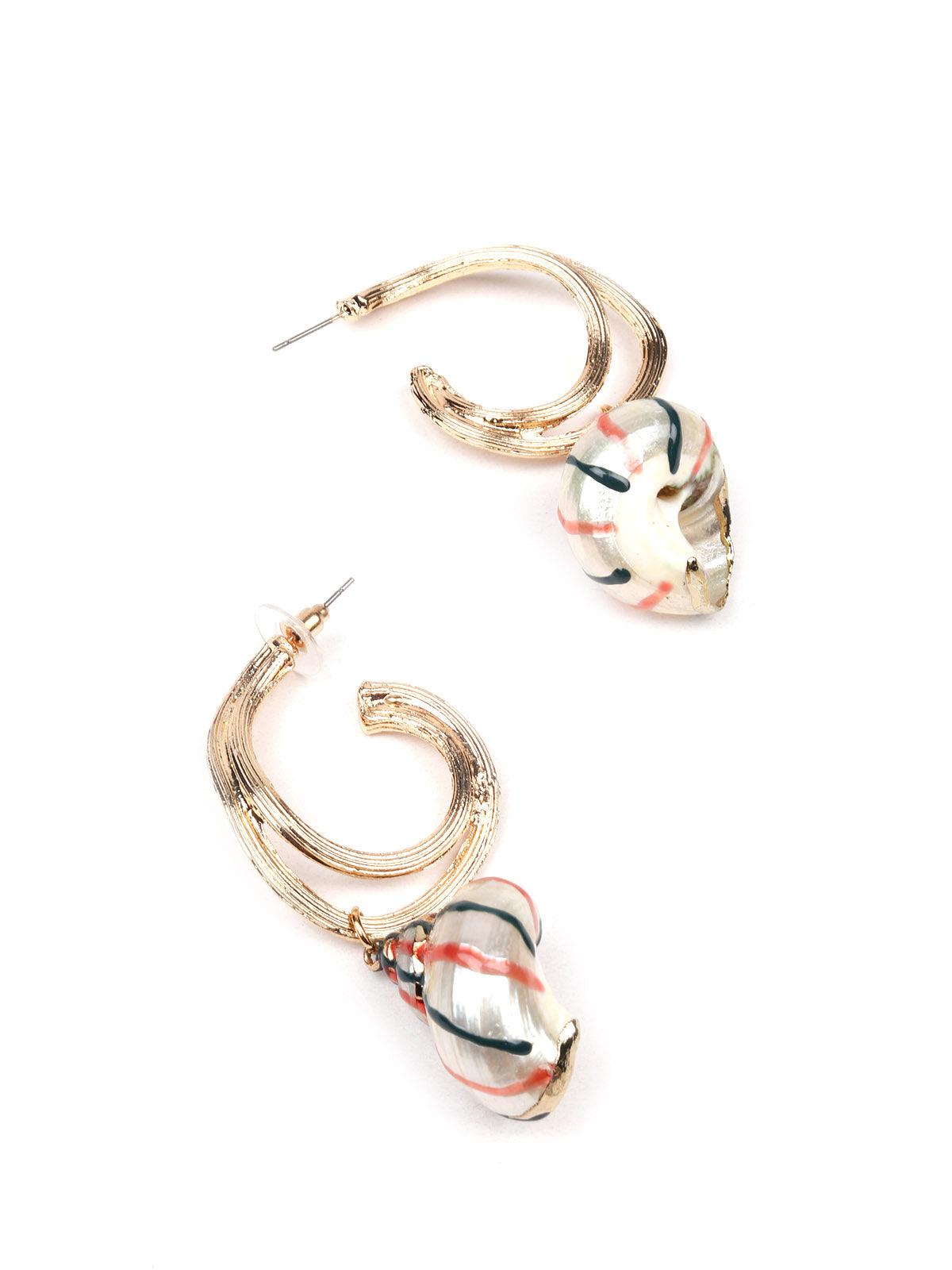 Women's Gorgeous Gold Textured Earrings - Odette