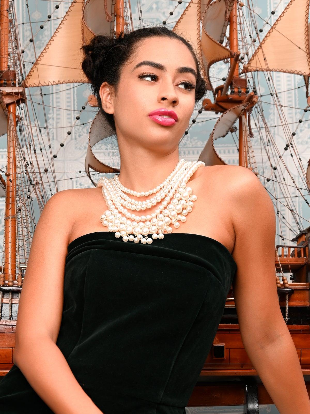 Women's Gorgeous Pearl Necklace Set - Odette
