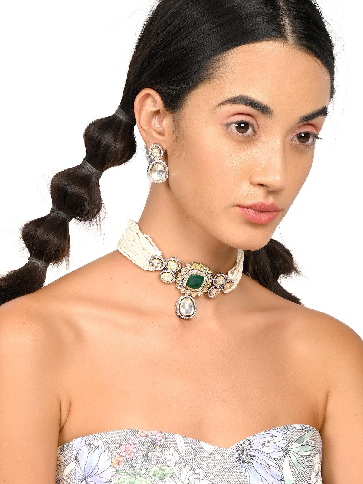 Women's Gorgeous White Pendant Choker Necklace Set - Odette