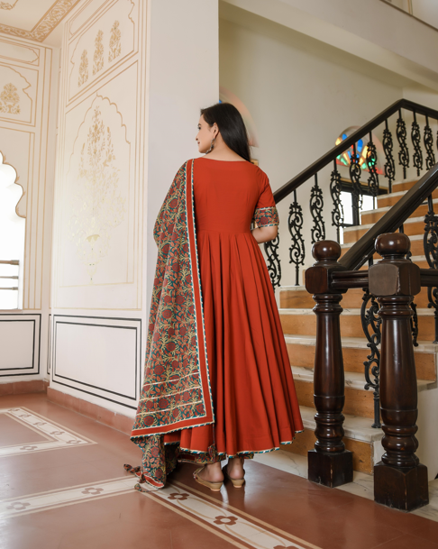 Women's Garnet Suit With Bagh Print Dupatta Set - Indian Virasat