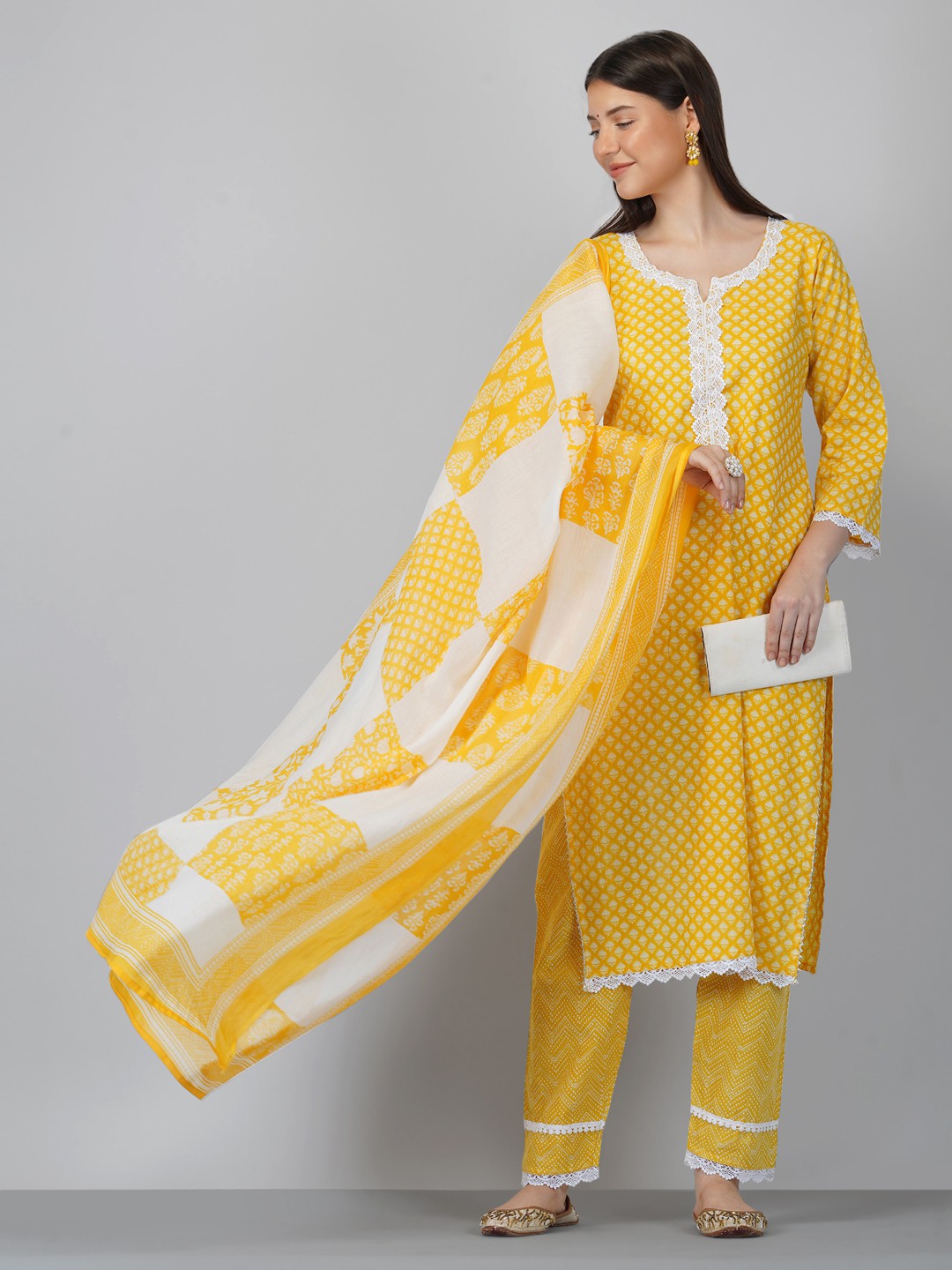 Women's Yellow Cotton Blend Kurta And Pant Set - Noz2Toz