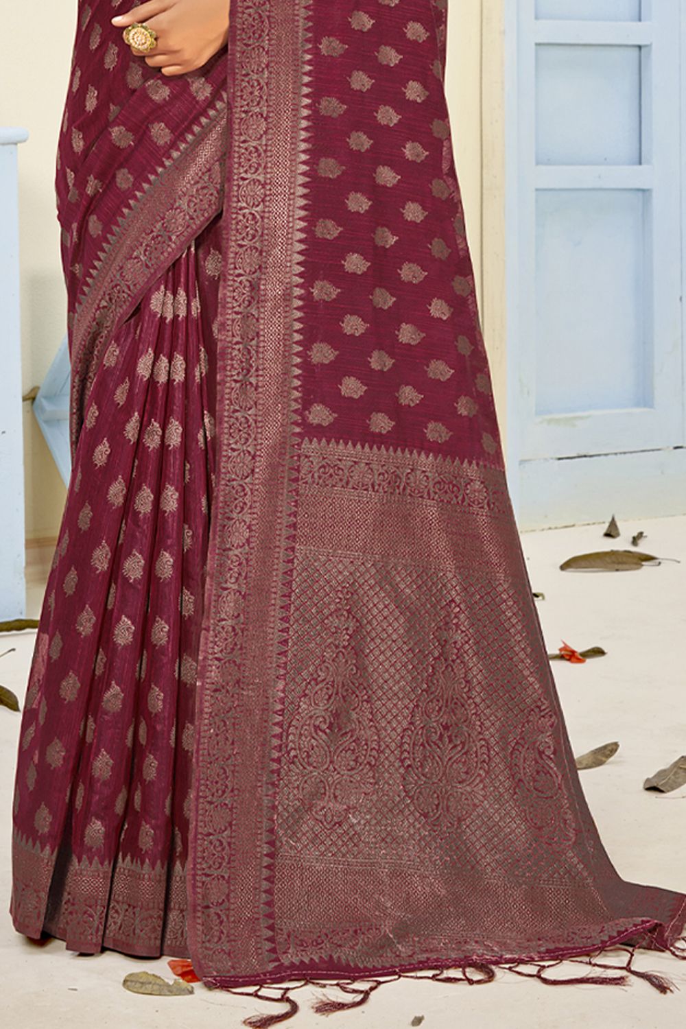 Women's Maroon Cotton Woven Zari Work Traditional Tassle Saree - Sangam Prints