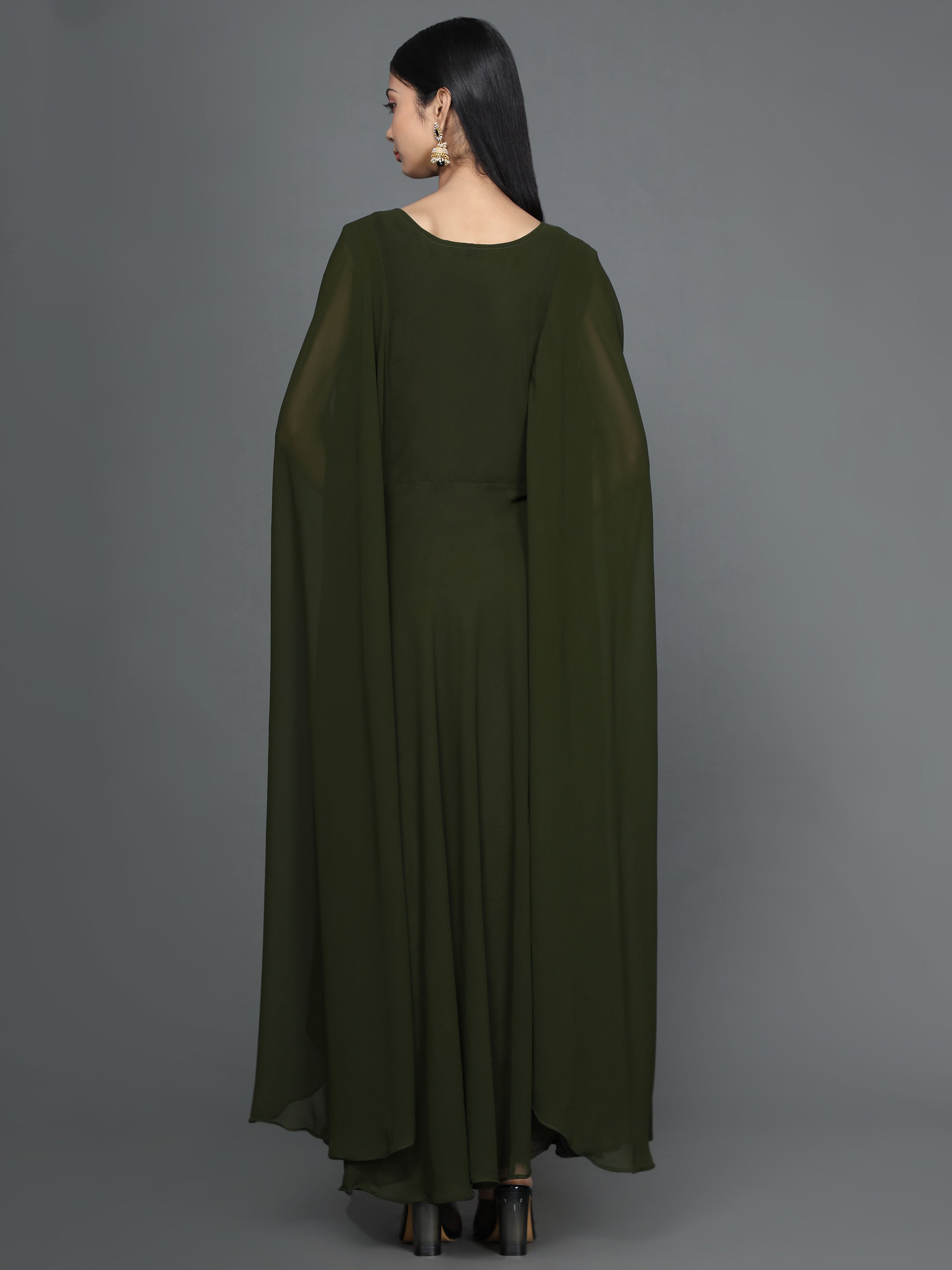 Women's Green Straight Georgette Gown - Noz2Toz