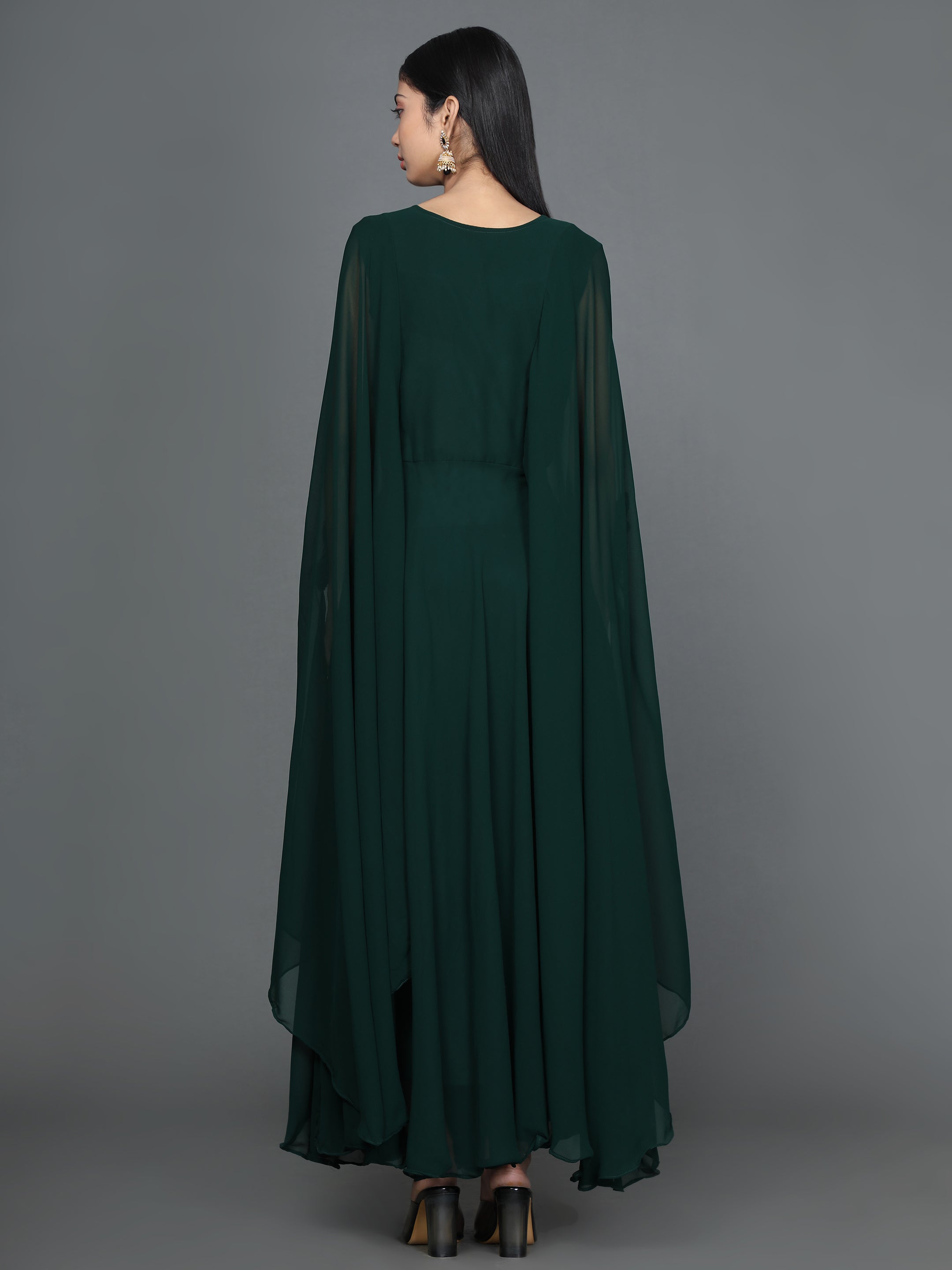 Women's Green Straight Georgette Gown - Noz2Toz