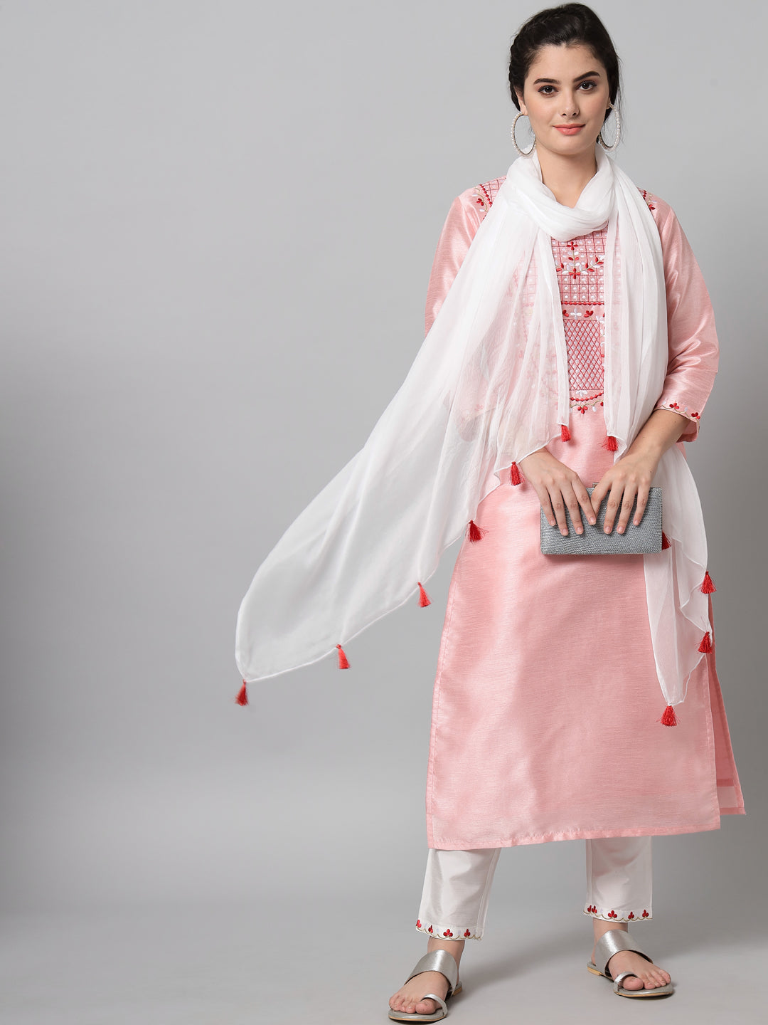 Women's Pink Kurta Trouser Set With White And Red Floral Embroidery - Noz2Toz