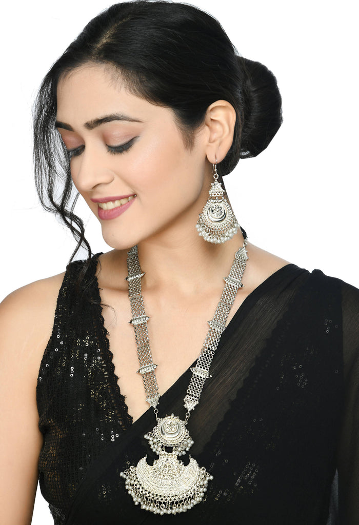 Trendia Silver-Plated Rani Haar Necklace with Ear