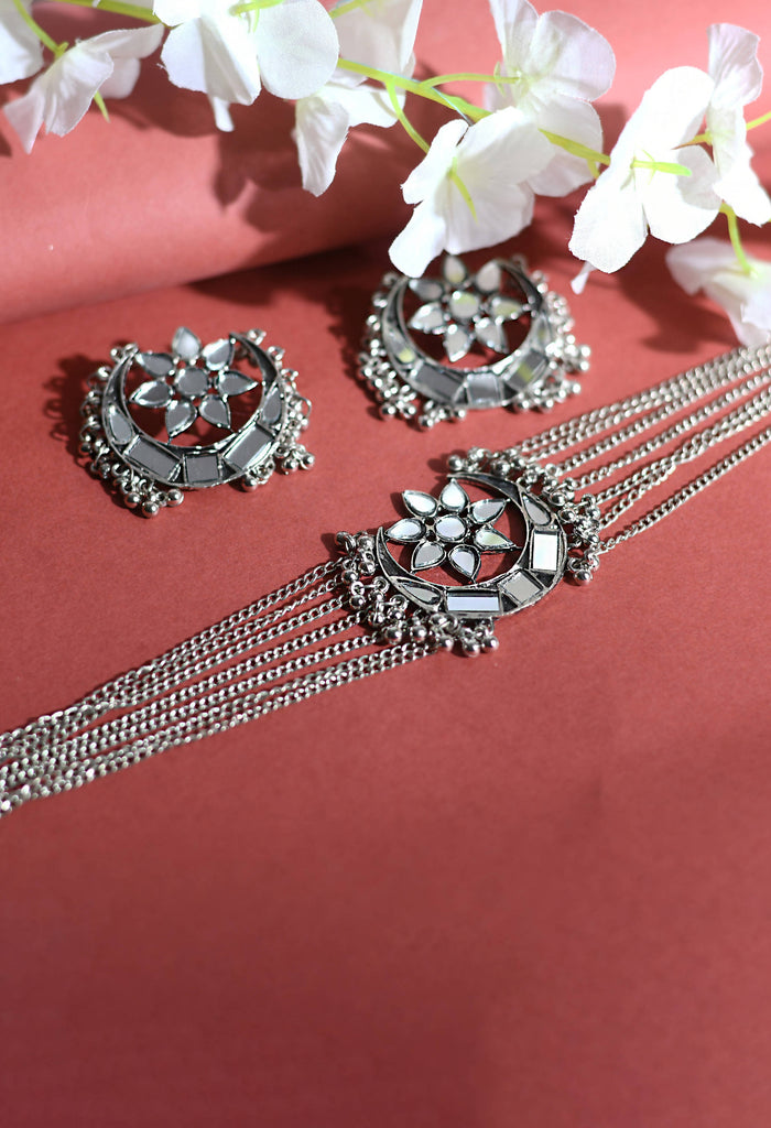 Trendia Moon & Star Necklace with Ear