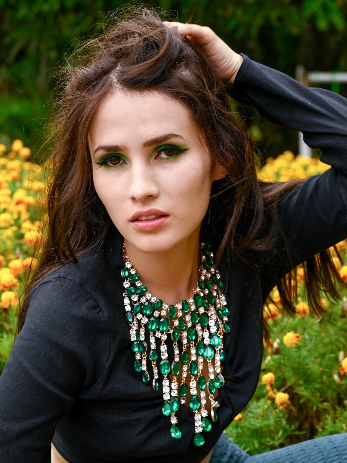 Women's Royal Emerald Crystal Drop Tassel Necklace - Odette