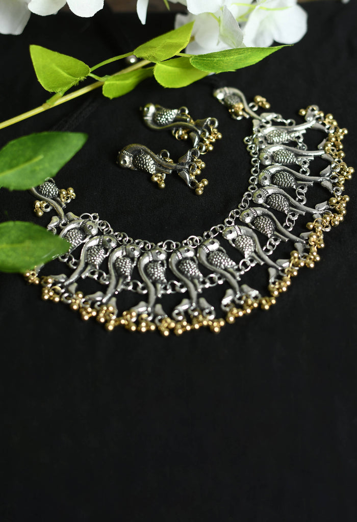 Trendia Parrot Design Choker Necklace with Golden Gh