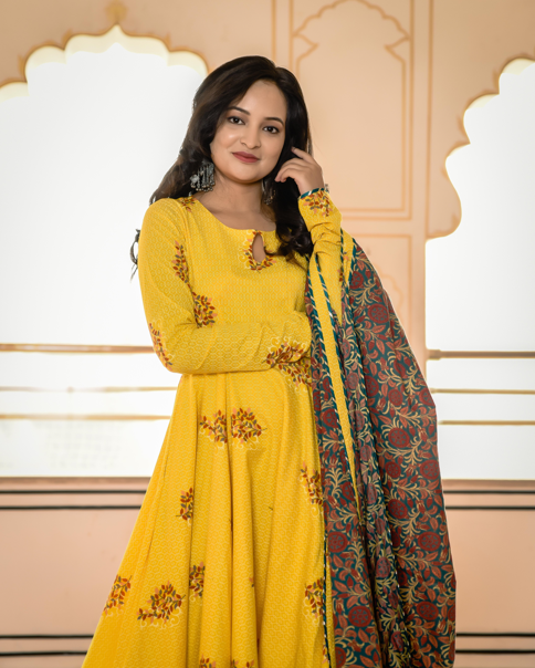 Women's Tulip Yellow Anarkali Dress - Indian Virasat