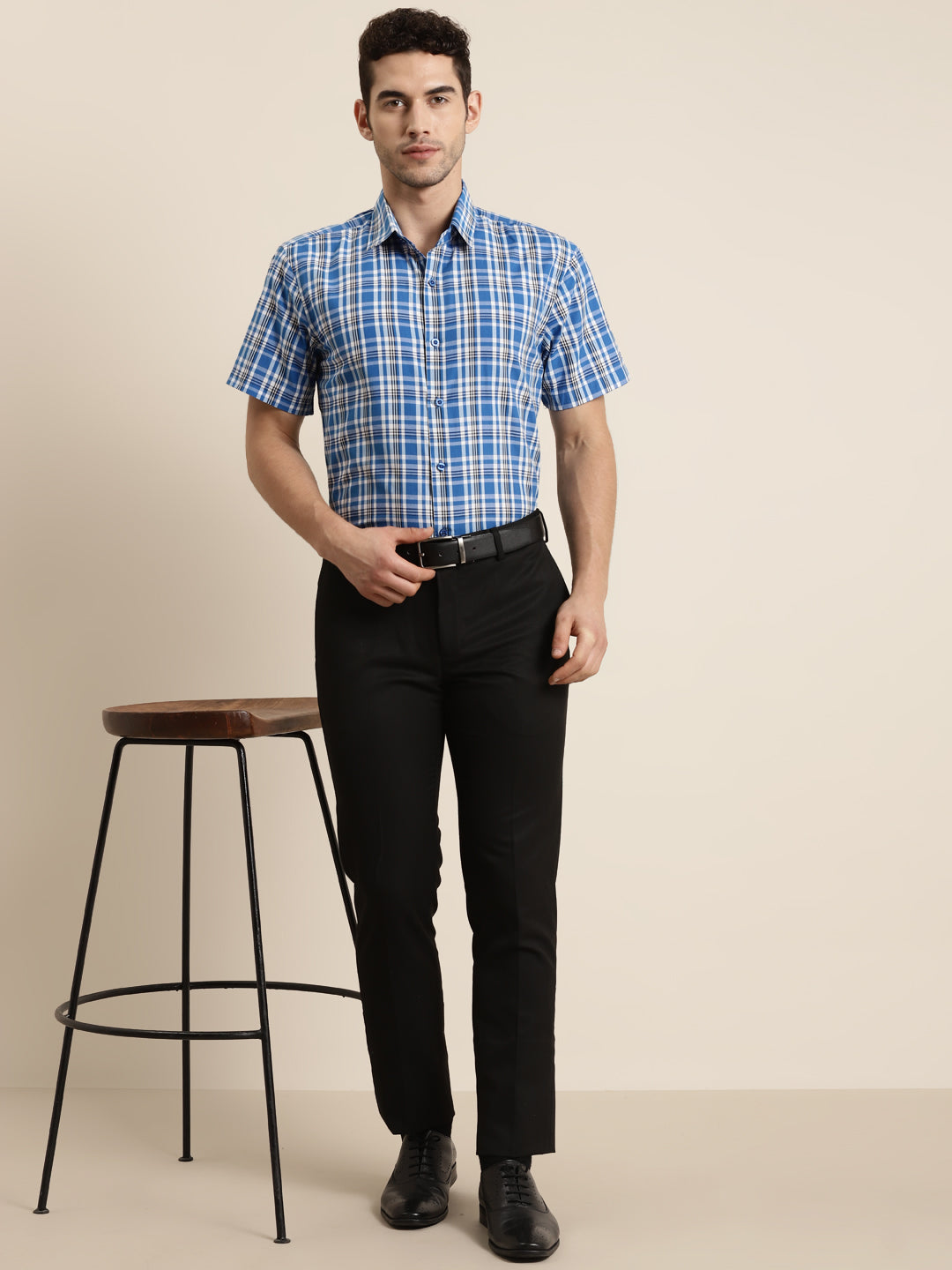 Men's Cotton Royal Blue & White Half sleeves Casual Shirt