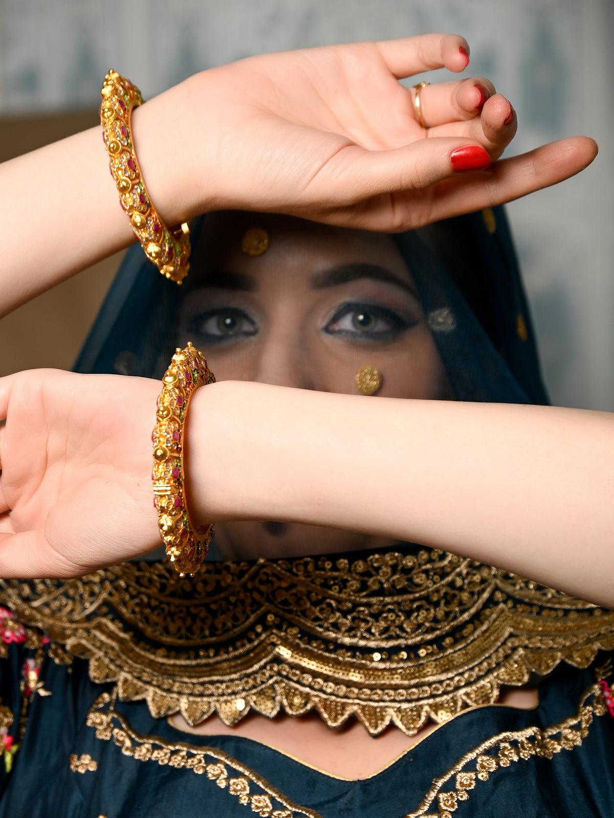 Women's Stunning Multicolored Ethnic Bracelet - Odette