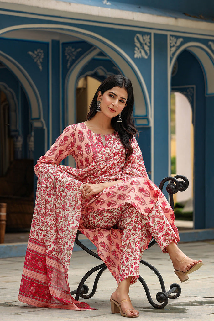 Women's Cotton Blend Printed Kurta Pant Dupatta Set