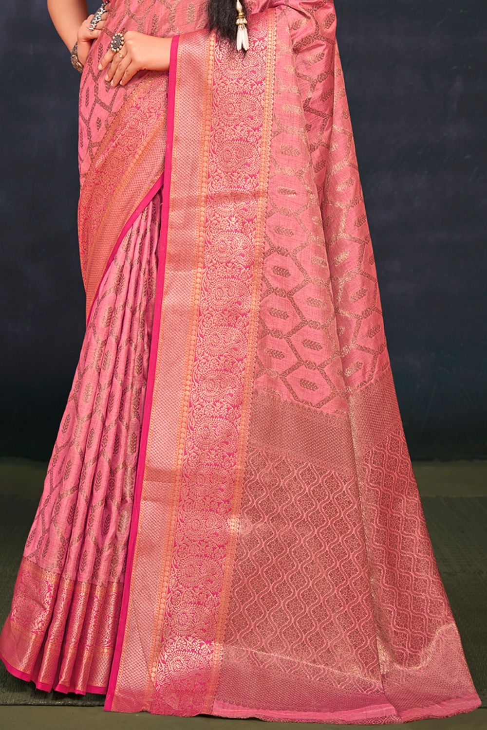 Women's Pink Cotton Woven Zari Work Traditional Saree - Sangam Prints