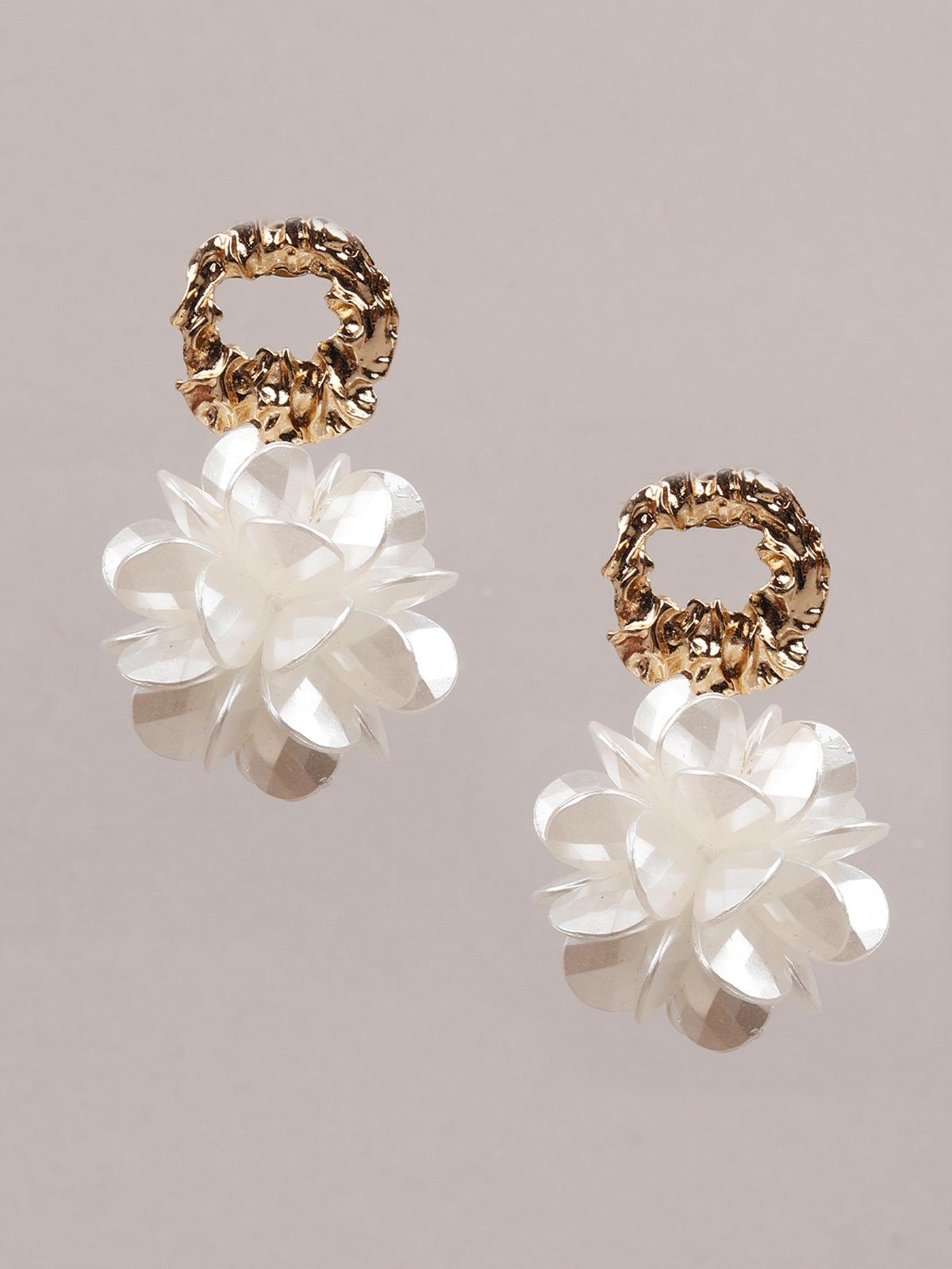 Women's White Drop Earrings - Odette
